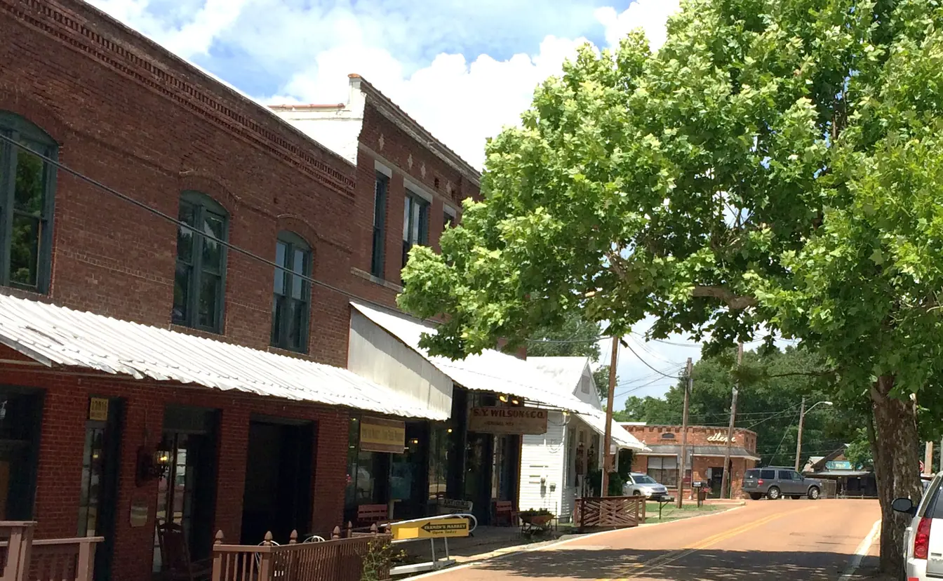 Walker Street in Arlington, Tennessee